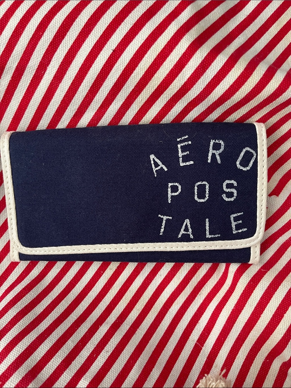Aeropostale Navy Canvas Fold Wallet with White Trim